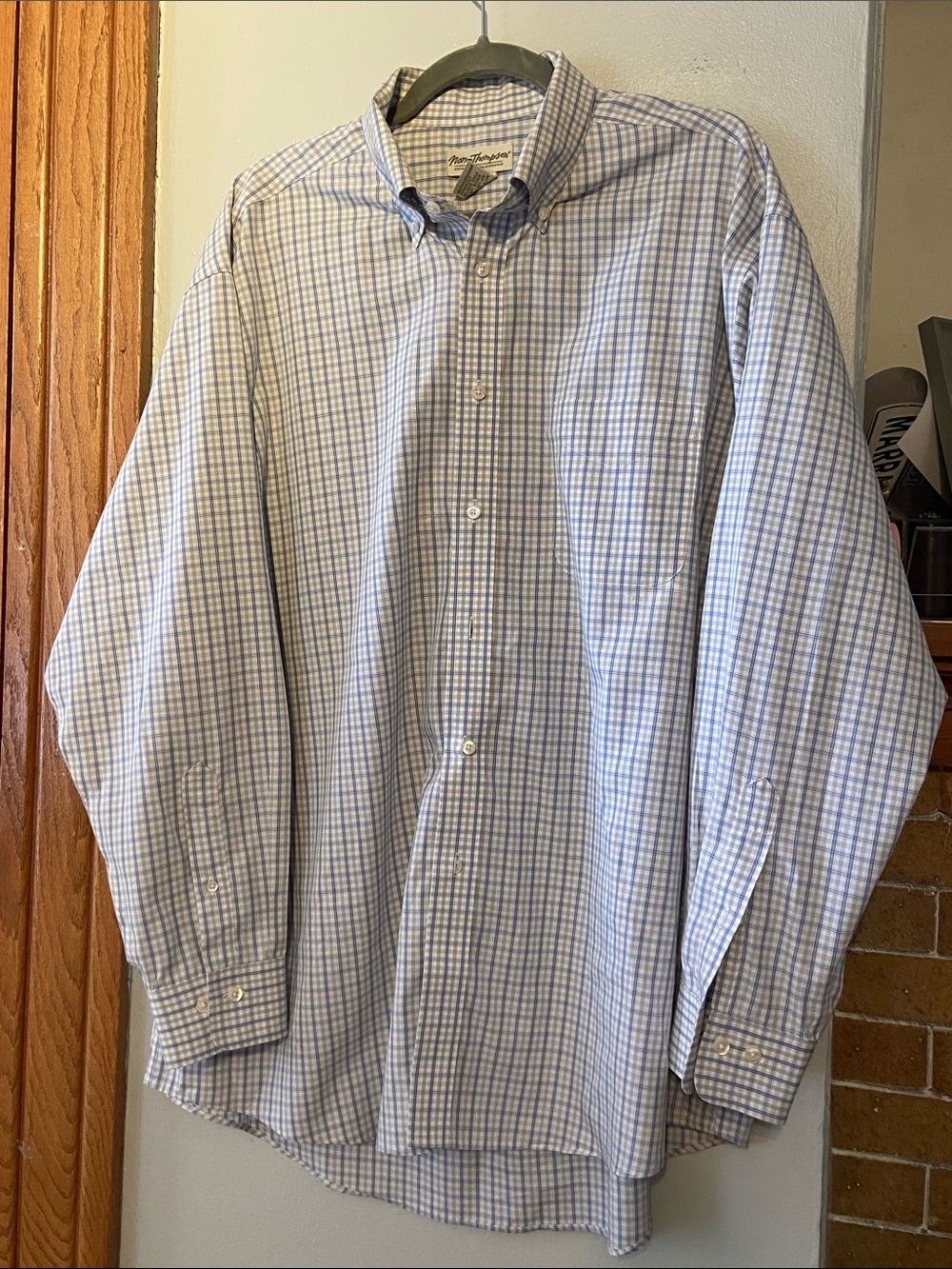 Norm Thompson Light Blue and White Check Button-Down Shirt 17 1/2 collar 34/35